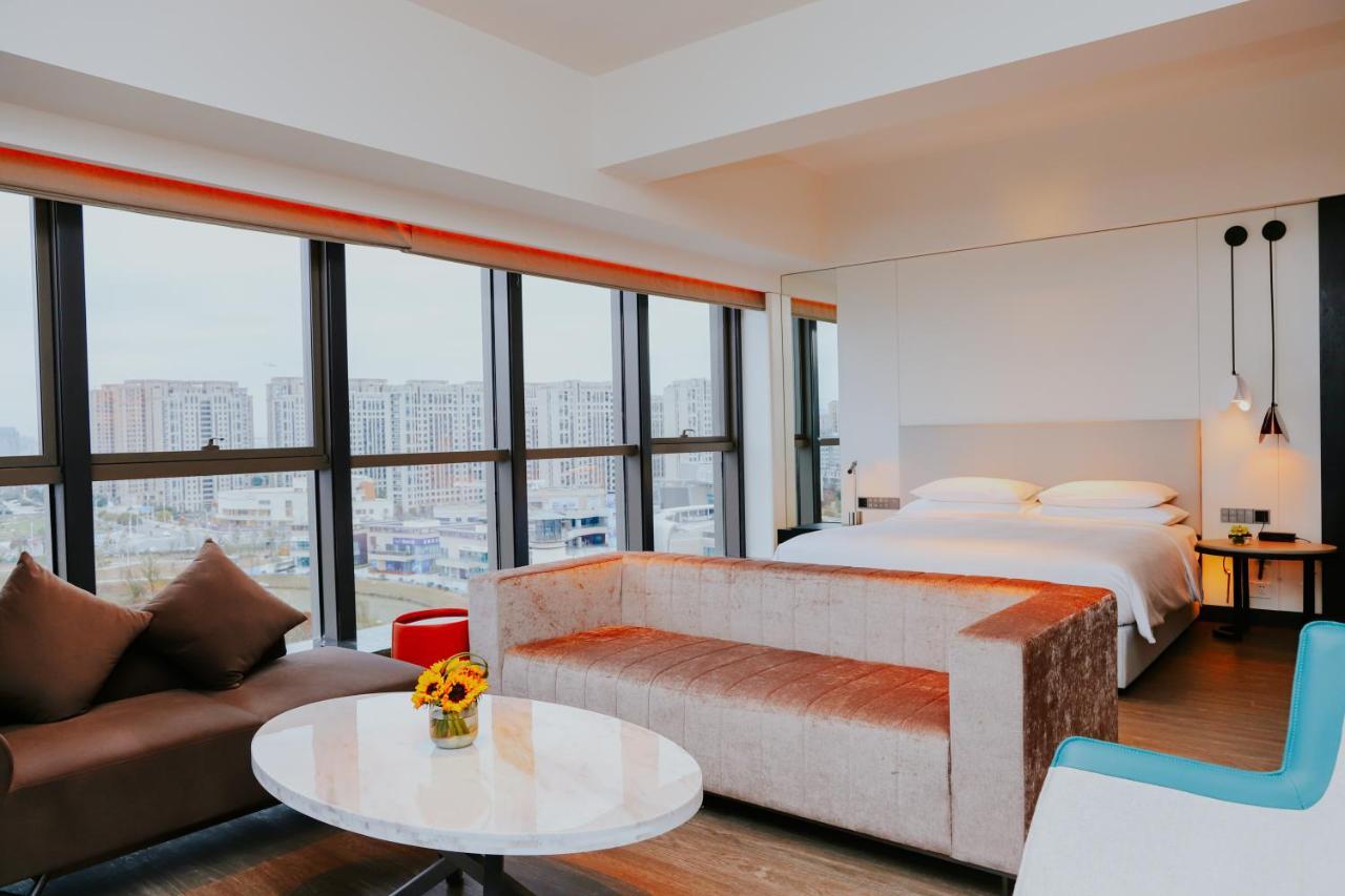 Hyatt Centric Lakeside Ningbo Dış mekan fotoğraf