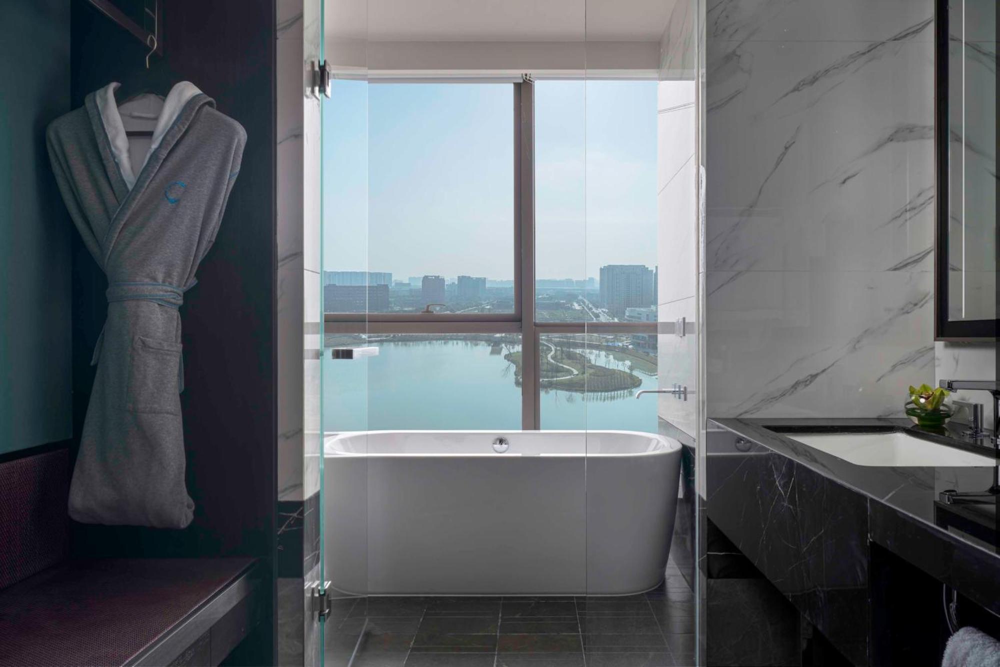 Hyatt Centric Lakeside Ningbo Dış mekan fotoğraf